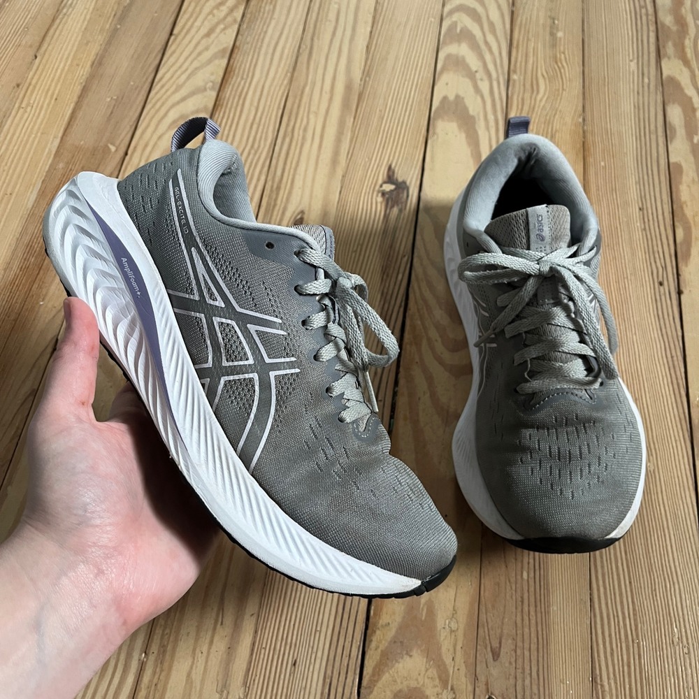 ASICS Gel-Excite 10 Running Shoes Womens 8 Grey White Mesh Sneakers 1012B418